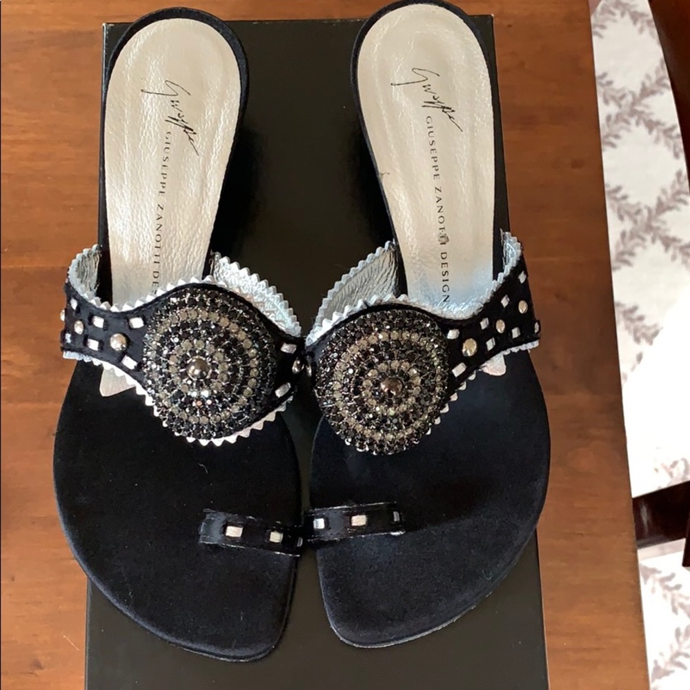 Giuseppe Zanotti mules.